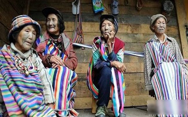 世界上人口最多的民族是哪个民族,56个民族人口排名前十名的民族是