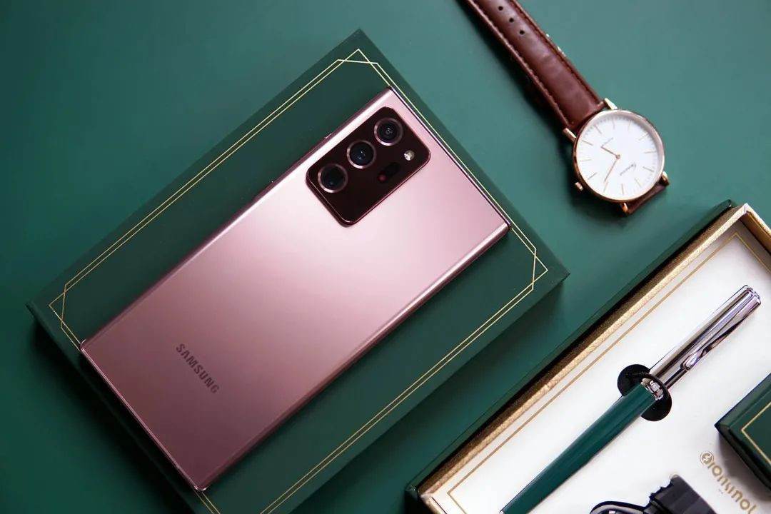 三星Note22惊艳曝光,骁龙895芯片+5500mAh电池,实力超群