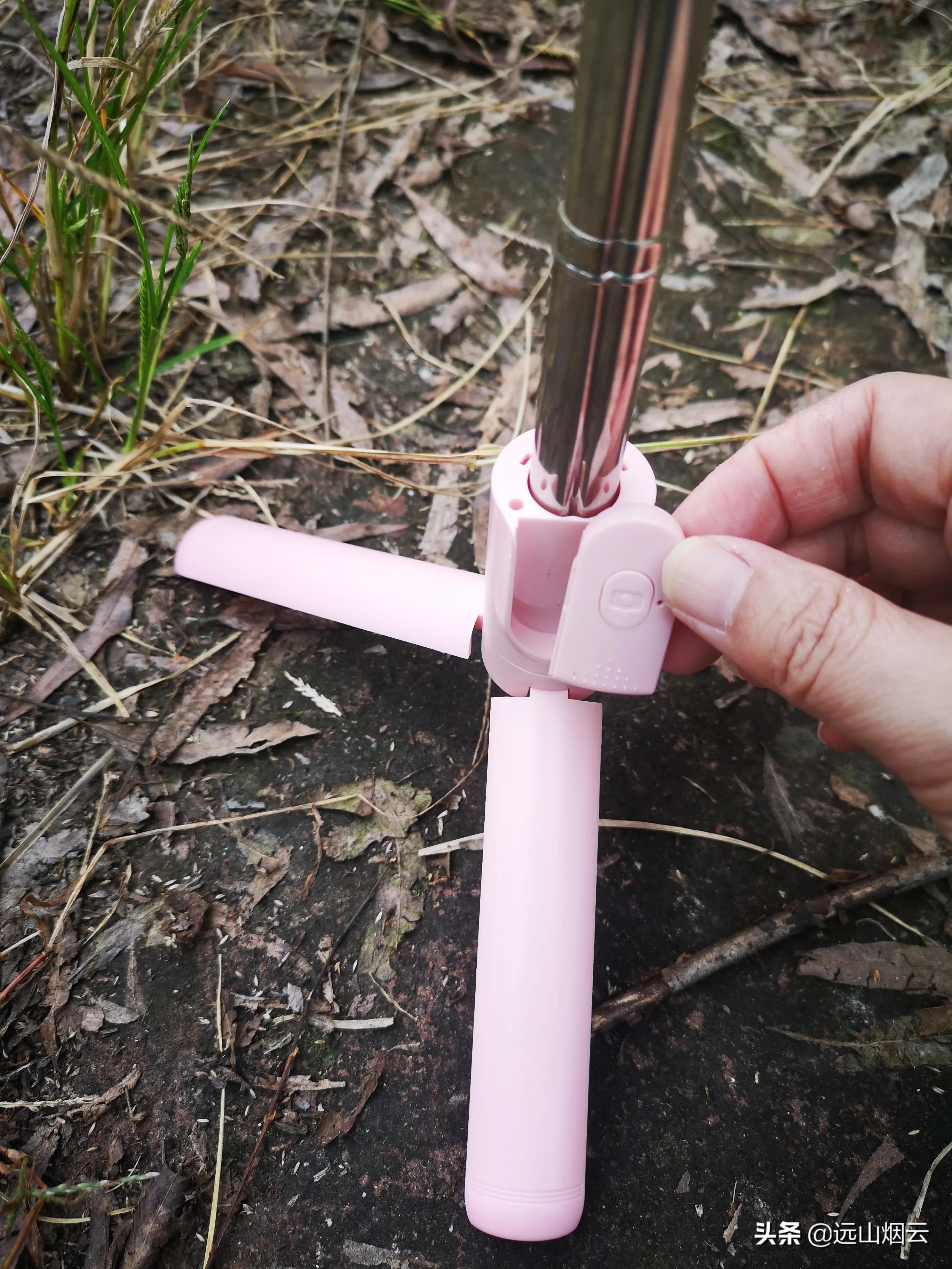 华为自拍杆使用教程视频,爱酷者自拍杆怎么使用