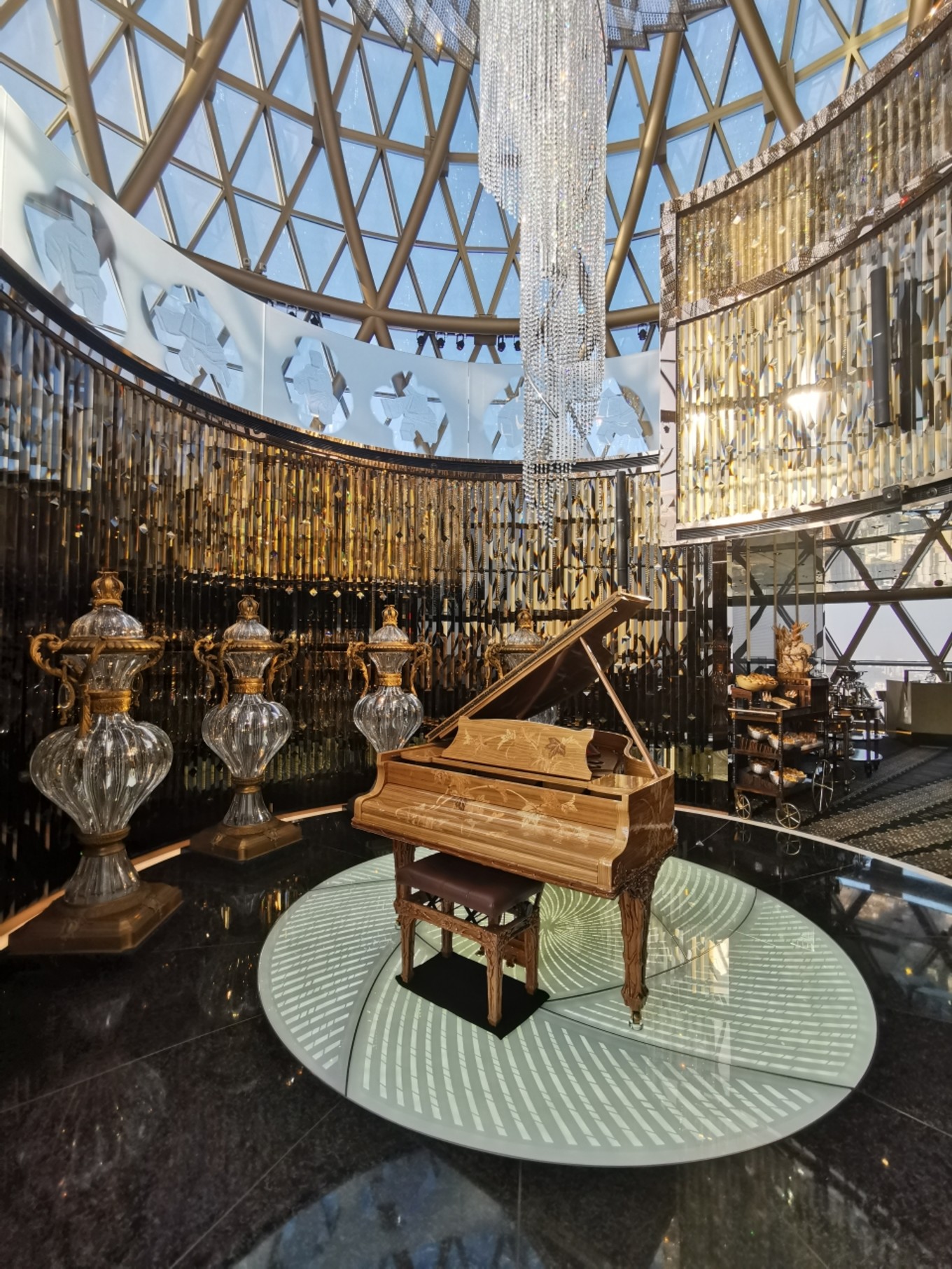 恋上世纪风情澳门，迷醉新葡京酒店