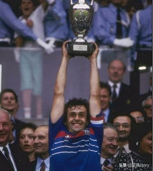 足球世纪十大前腰,足坛最伟大的前腰