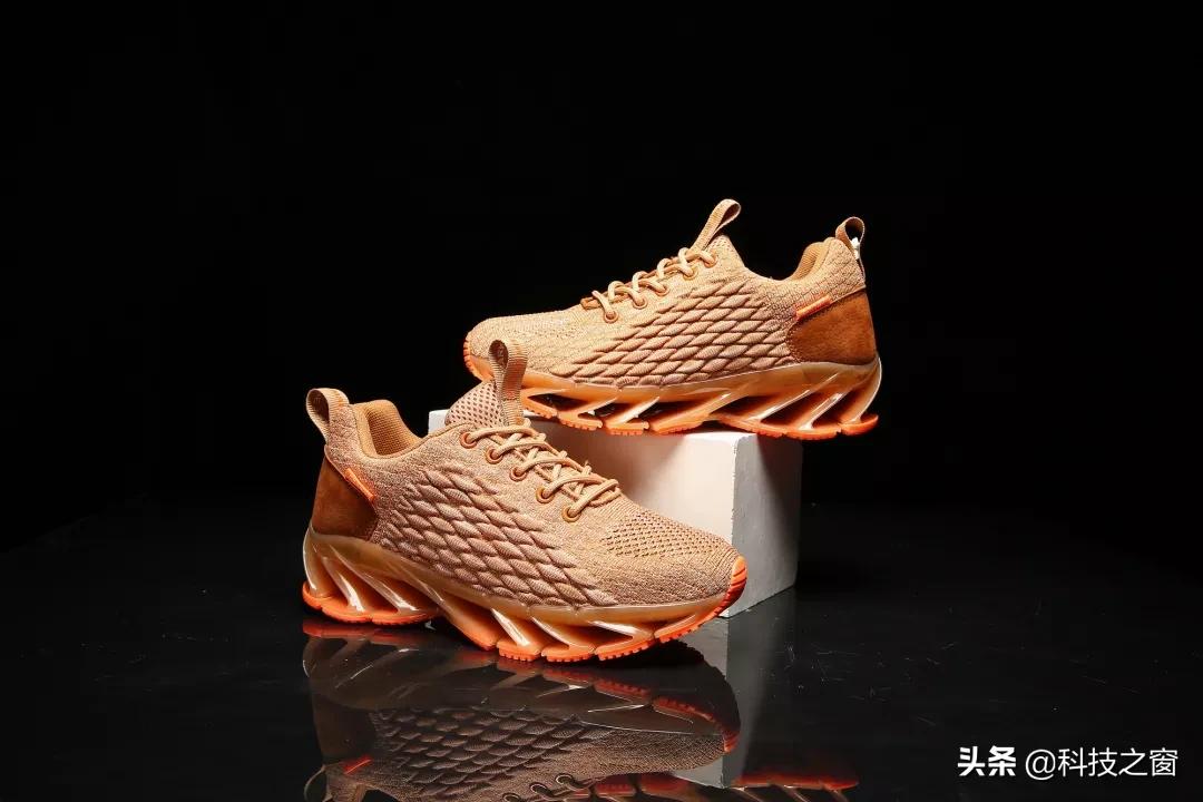 才百元白菜价！阿迪达斯同款科技刀锋鞋，鞋底藏了28片“弹簧”