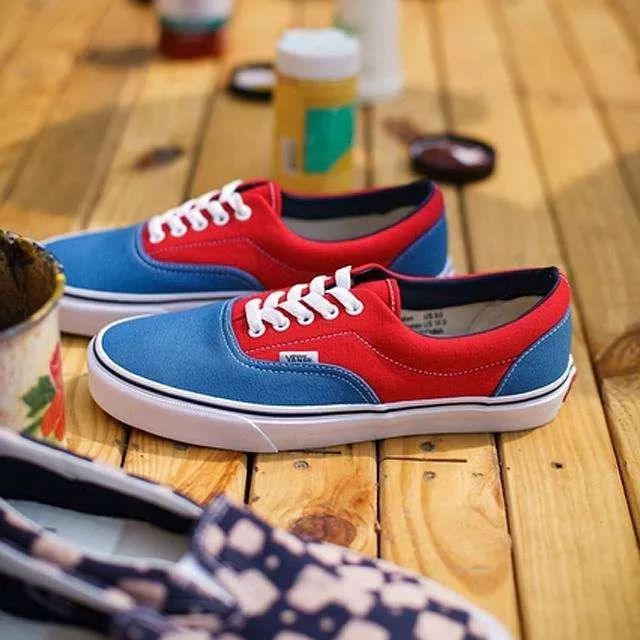 一双vans经典款多重,一双vans鞋成本有多少