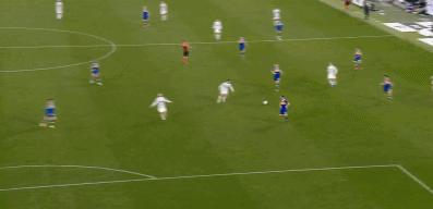 c罗排人墙未起跳致丢球,c罗罚丢点球后逆转原视频