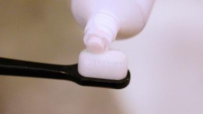 最好用的洗大黄牙的牙膏,马卡龙牙膏去牙垢方法