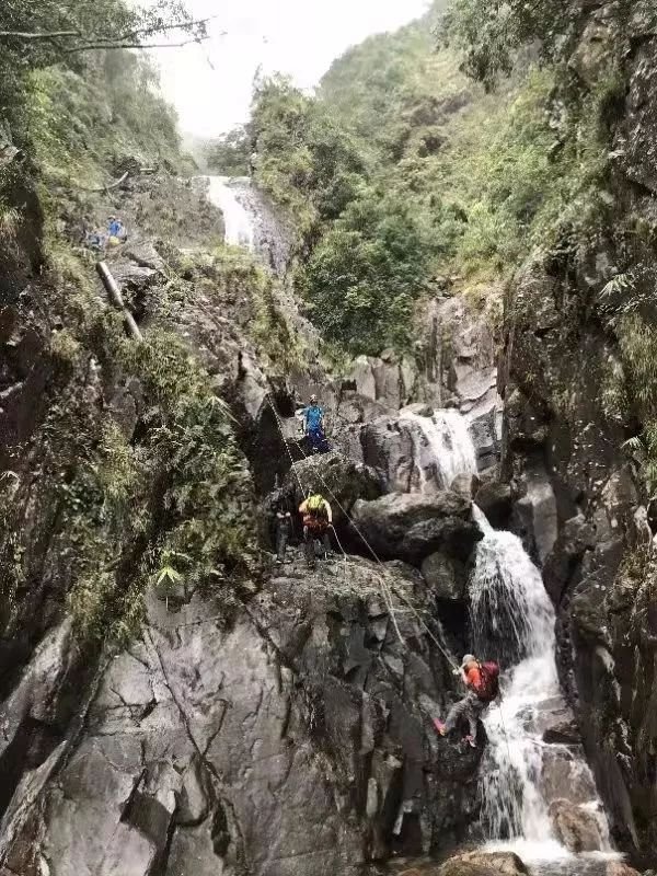 穹顶死士:从世界之巅开始的故事,及“冰封故事计划”