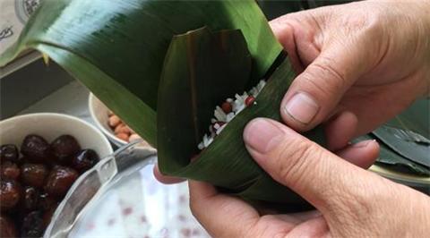 端午节快到了怎么教孩子包粽子,简单的端午节包粽子教程全过程