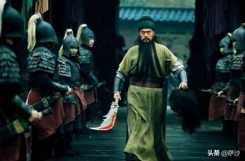 上将潘凤是否可以打败华雄,老版三国演义华雄斩潘凤