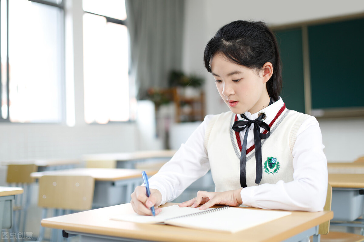 初中生性格懦弱正常吗,解决孩子性格软弱的方法有哪些