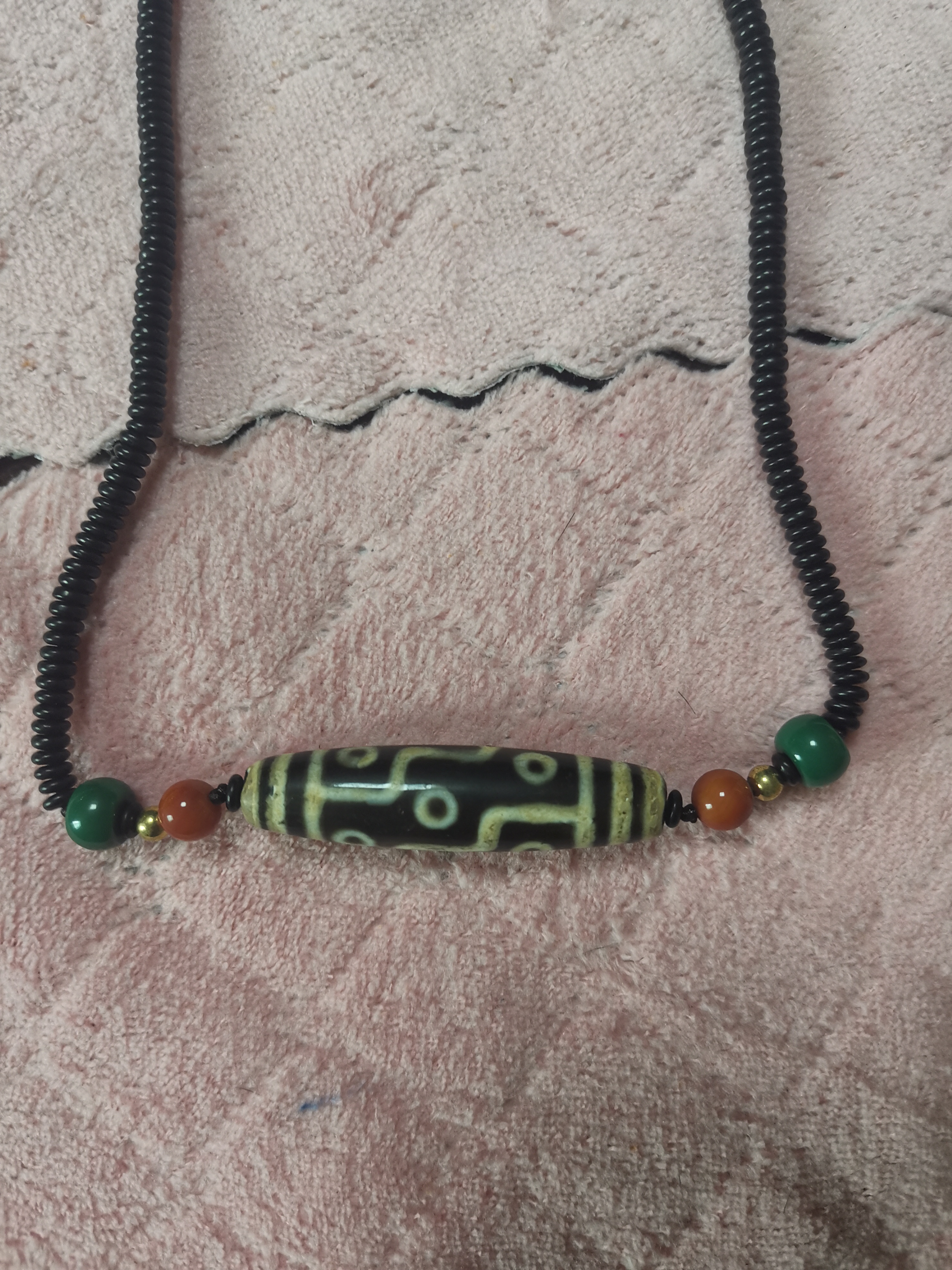 精品推荐—九眼天珠，和田玉螭龙璧