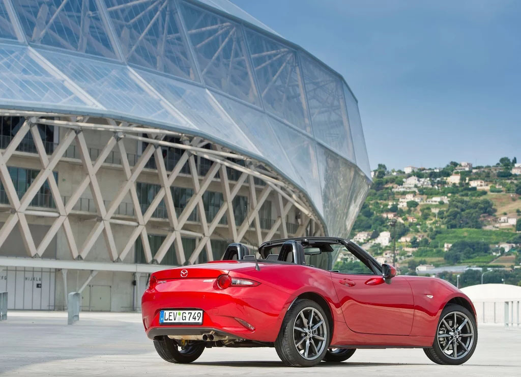 开敞篷车是不是很酷很拉风,最惬意的敞篷车