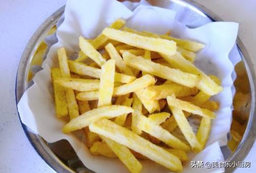 半成品薯条怎么炸才酥脆不回软,为什么在家炸的薯条很油