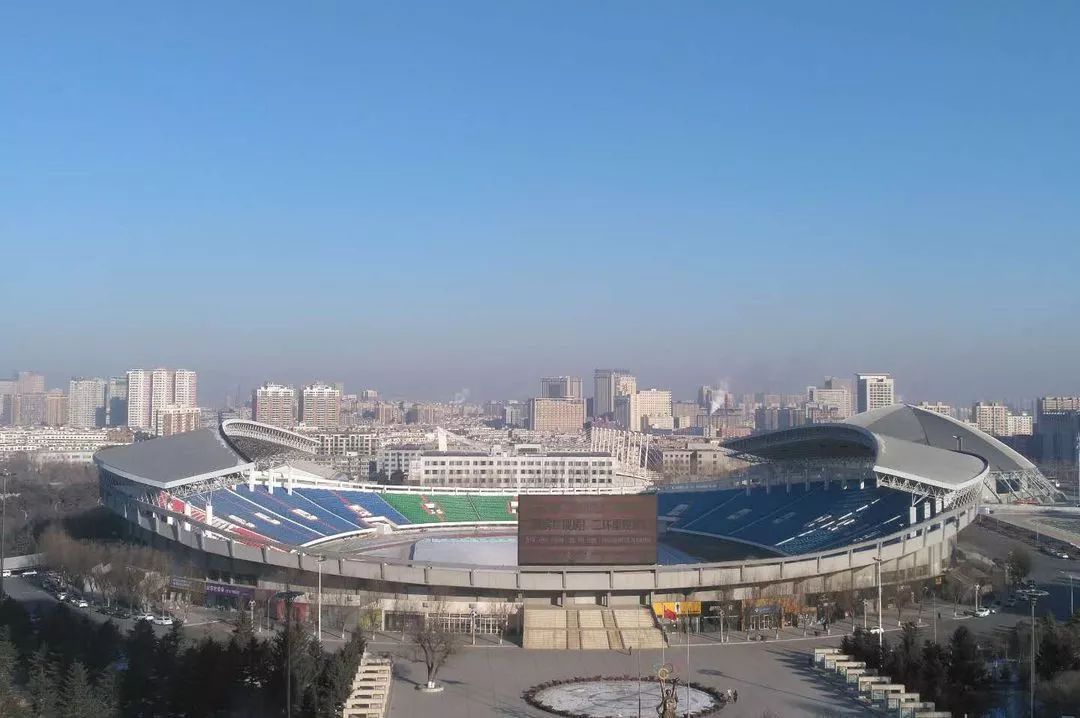 行路难不忘报国,中超球队体育场