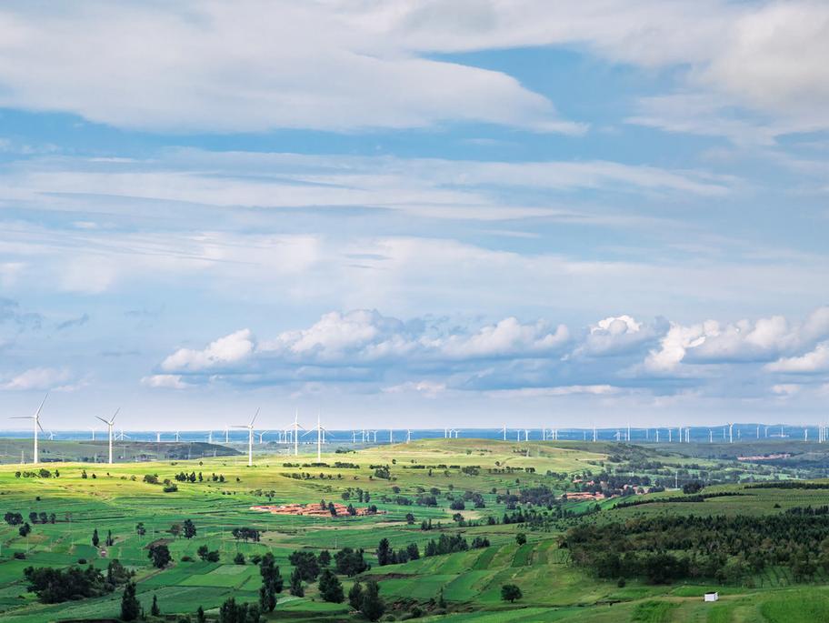 草原何须去内蒙，走进坝上草原，令我的心灵顿生幸福的震颤
