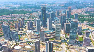 大学城和万博哪个好,惊喜吗翻译