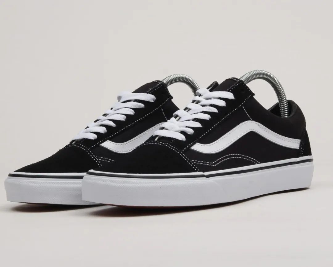 运动鞋的5种酷炫系法,运动鞋的四种穿搭