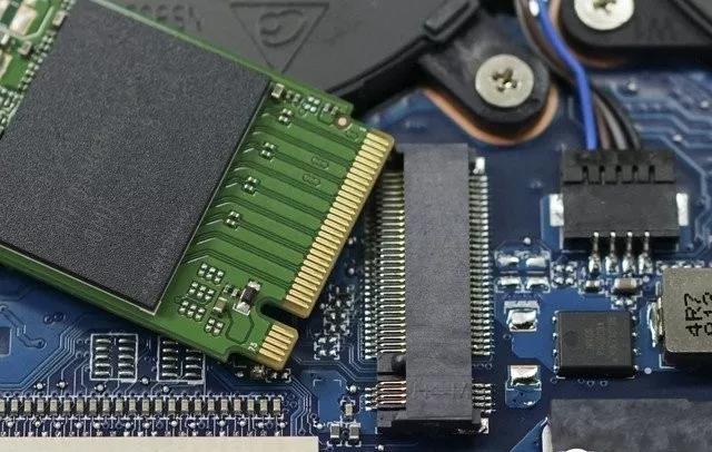 硬盘内存不够怎么清理,笔记本硬盘不够用换什么