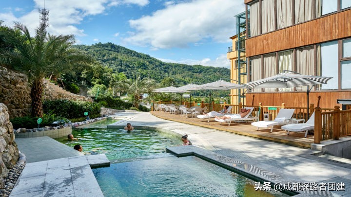 北京温泉年会地点推荐,成都公司年会场地推荐温泉耍雪