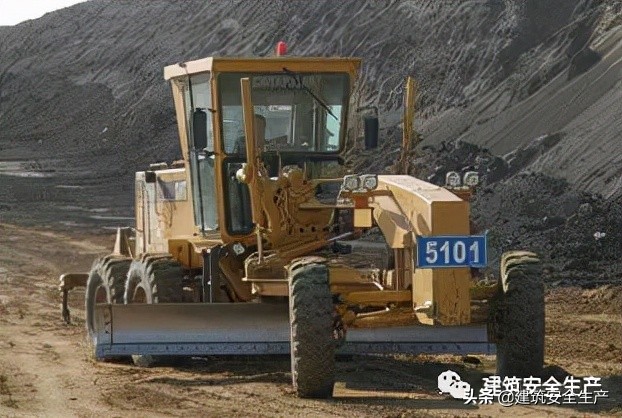 土方机械施工安全,土石方机械设备安全操作规程