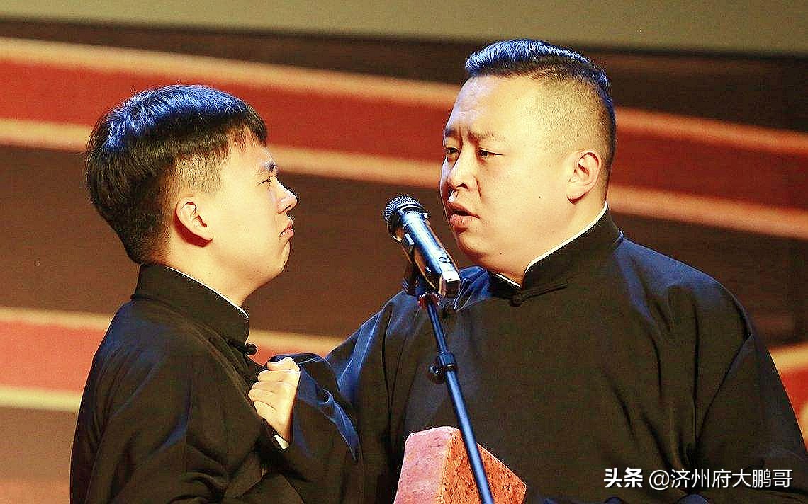 闃庨工绁ヨ瘎涔︽垜鐪间腑鐨勫痉浜戠ぞ,寰蜂簯绀鹃槑楣ょゥ璇勪功鍏ㄩ泦