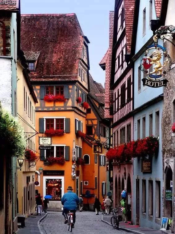 网友评出全球最值得去的50个地方,cnn评世界十大绝美旅行地