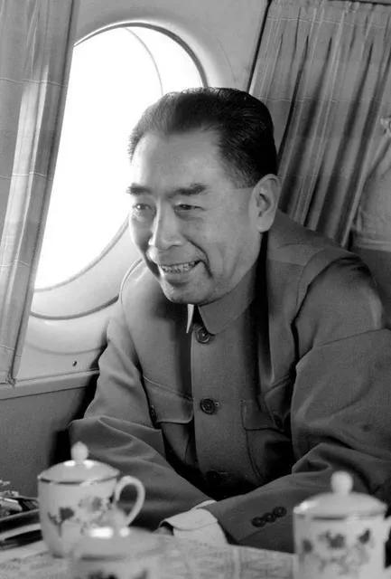 周恩来总理逝世后,留下了多少财产?分配方式催人泪下