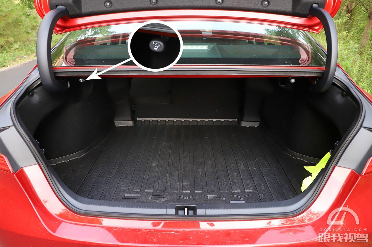 高性价比19款丰田凯美瑞用车体验,全新一代丰田凯美瑞油耗是亮点