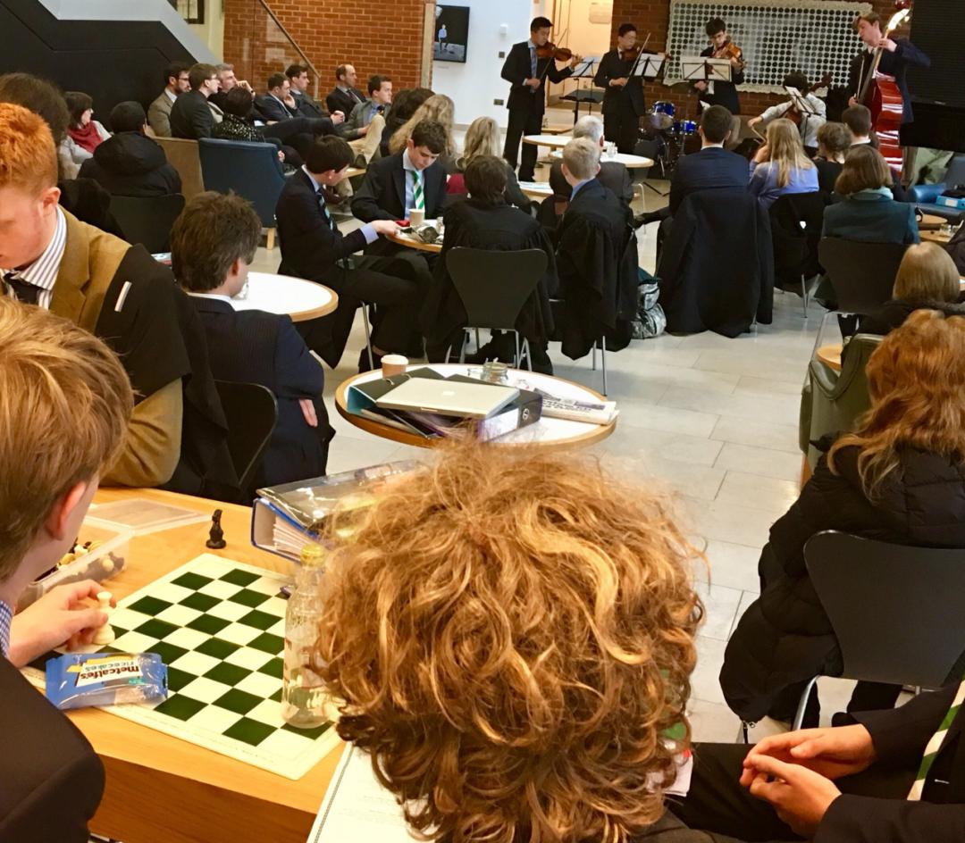 国际象棋热度低的原因和对策,国际象棋十大好处两大弊端