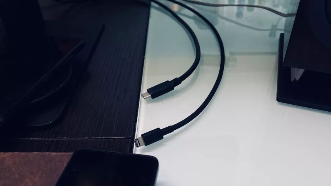 收到一件好东西，拯救了我乱成狗的桌面