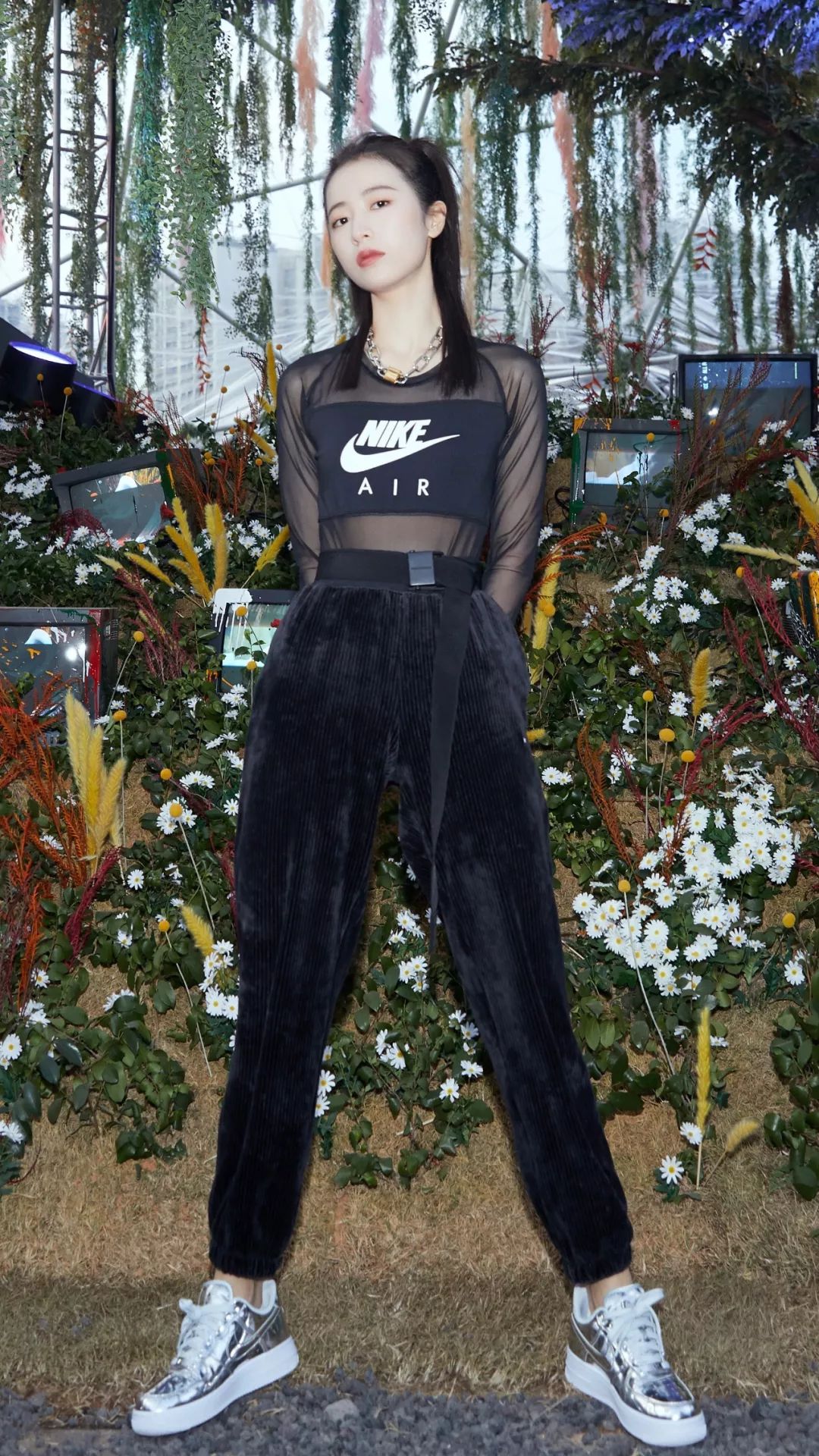 周雨彤宋妍霏谁的穿搭好,周雨彤冬季穿搭