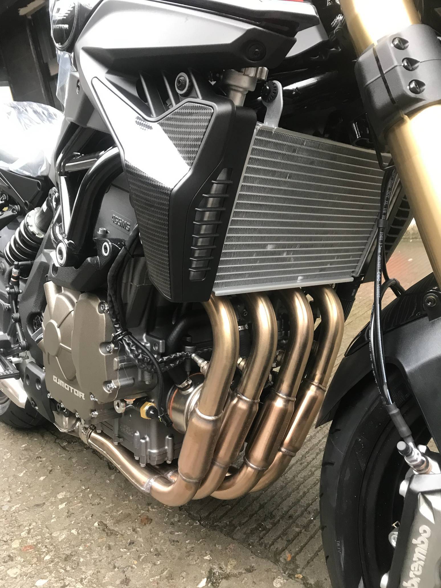 qjmotor600圆灯评测,qjmotor600圆灯版