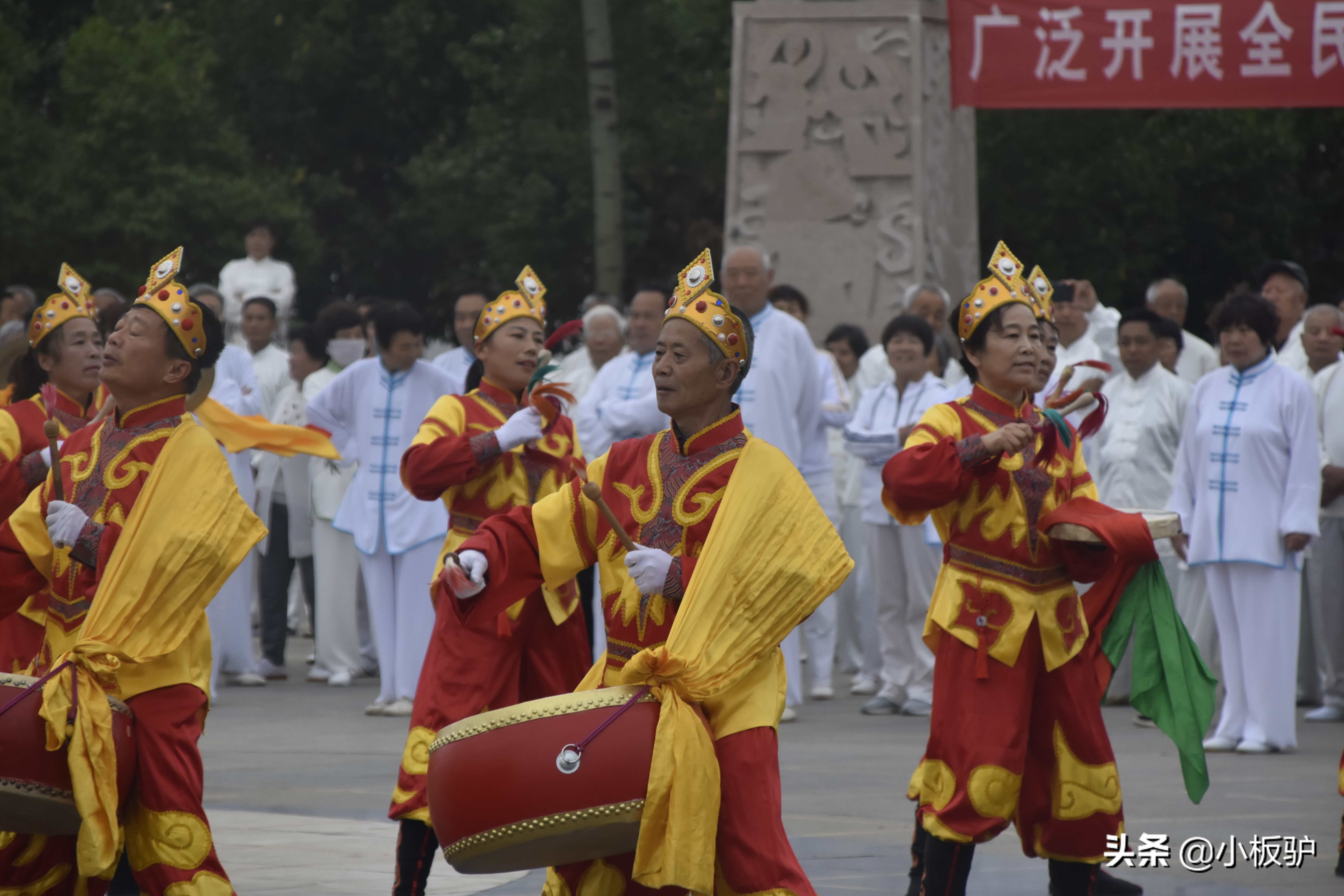 激情锣鼓表演,秧歌威风锣鼓表演完整版
