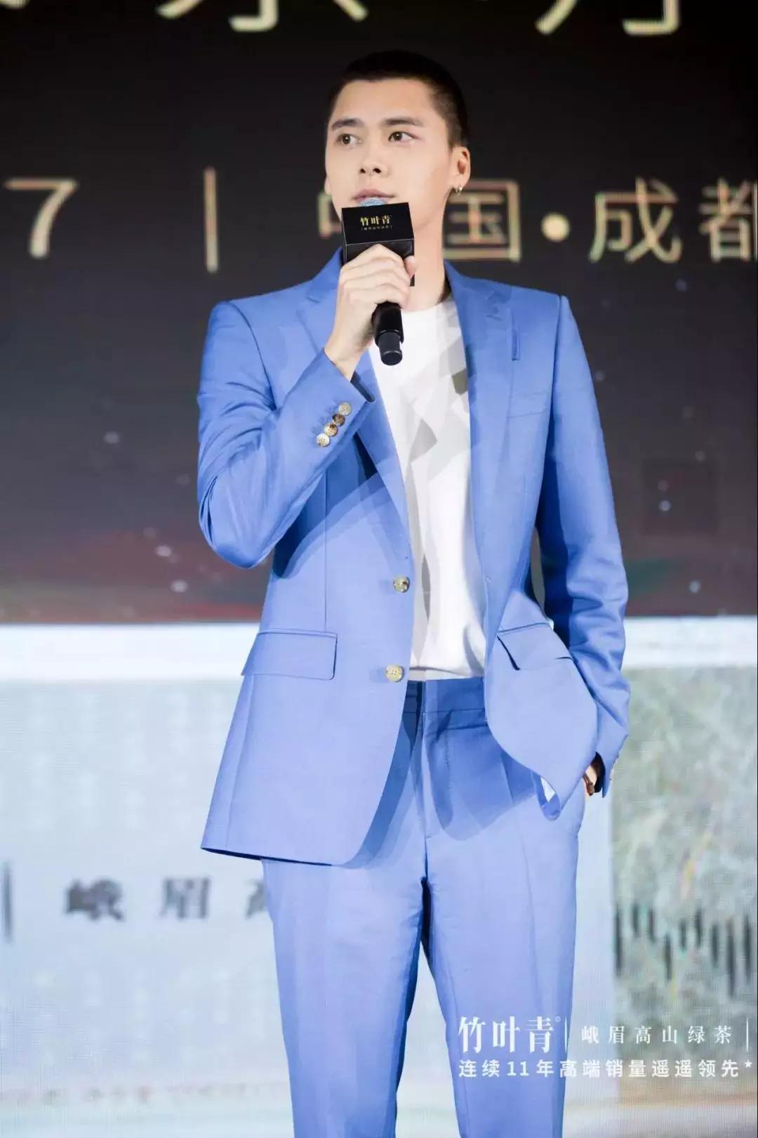 星巴克全新臻选,星巴克臻选龙湖西宸天街店