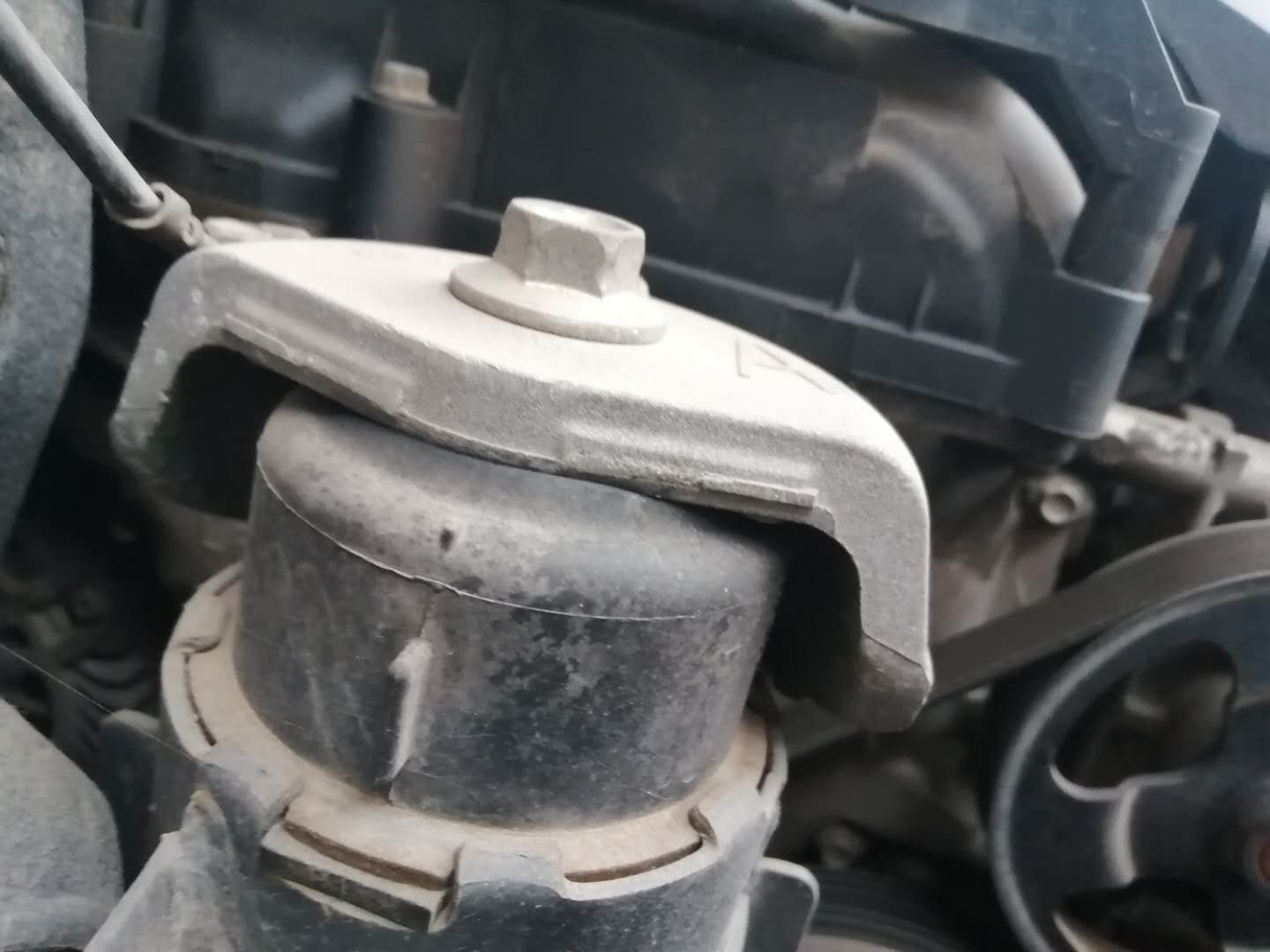 马6方向盘抖动怎么办,马6抖动是什么原因