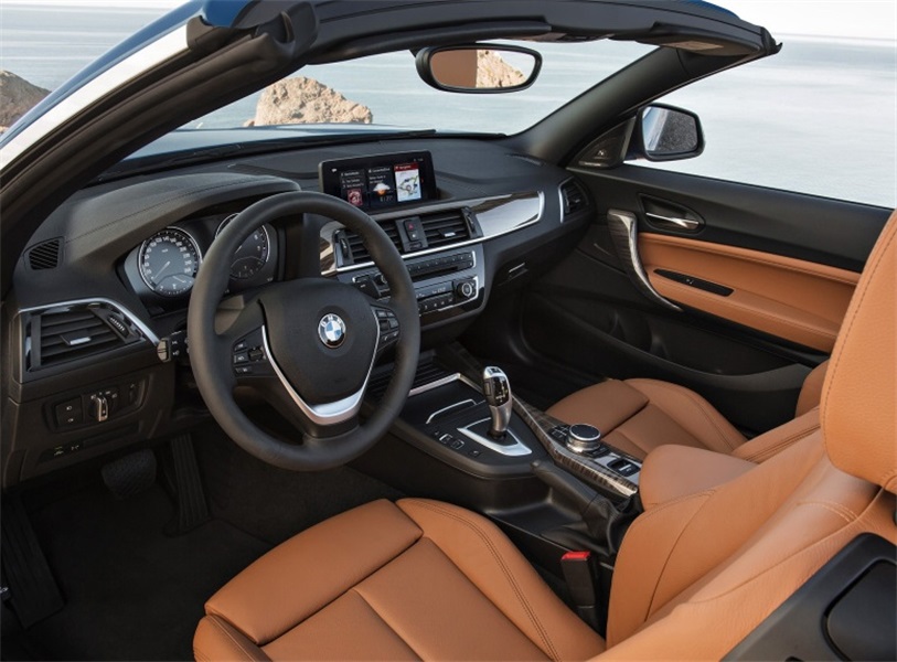 奥迪a3和宝马3系哪个更具有性价比,奥迪a3敞篷2023款落地价