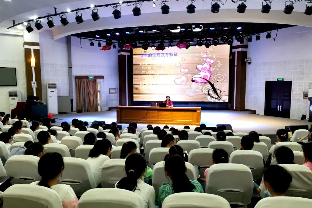 启慧|笑迎花季，成长不烦恼