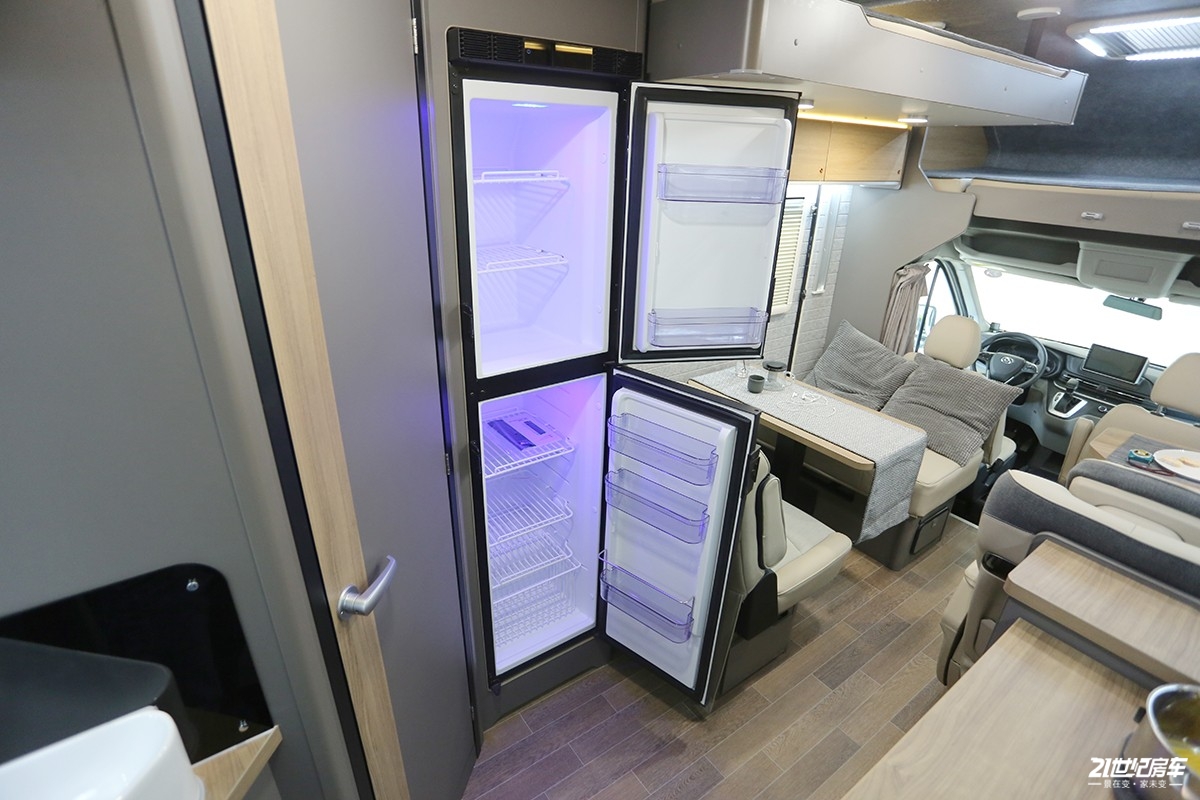 锐仕c1房车改装案例,锐仕c型房车最新款