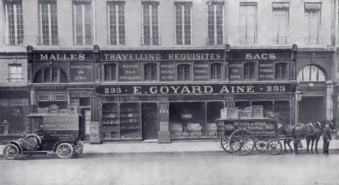 用“沉默”代言的rapper时尚爱物，“人间种草机”王菲超爱背的包