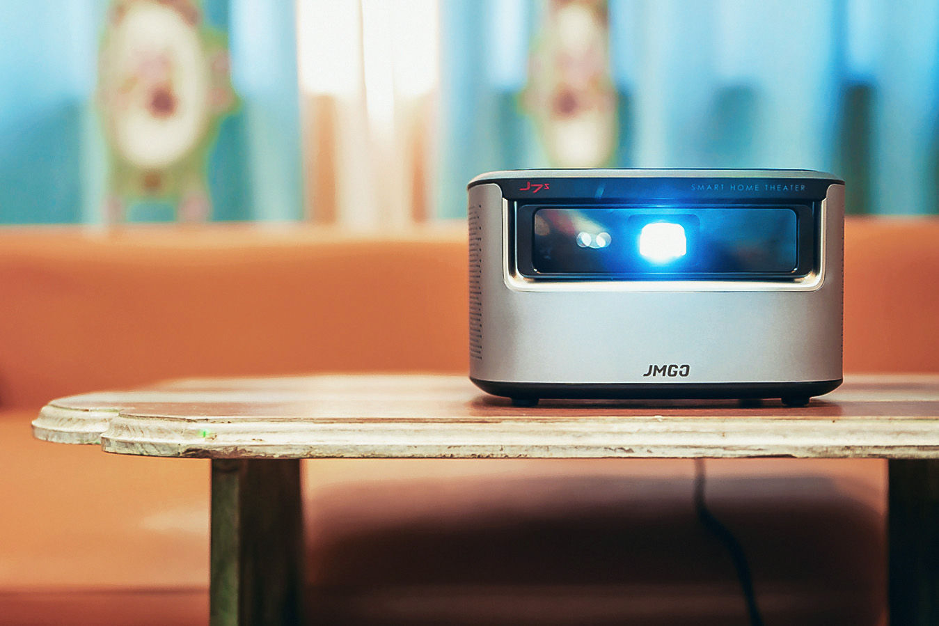 智能投影幕布,微投影坚果