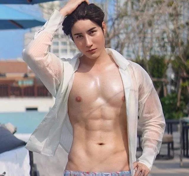 泰国抽脂腹肌,国外腹部抽脂真人演示