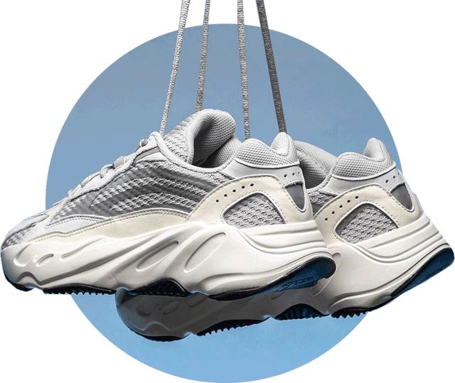 我花2000块抢到3双限量球鞋,还送了一个包...