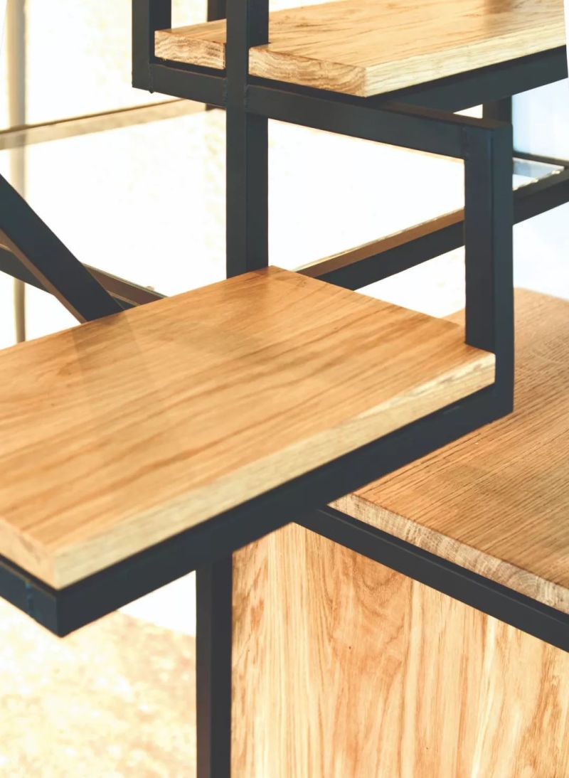 45层楼梯设计,45平方跃层楼梯设计