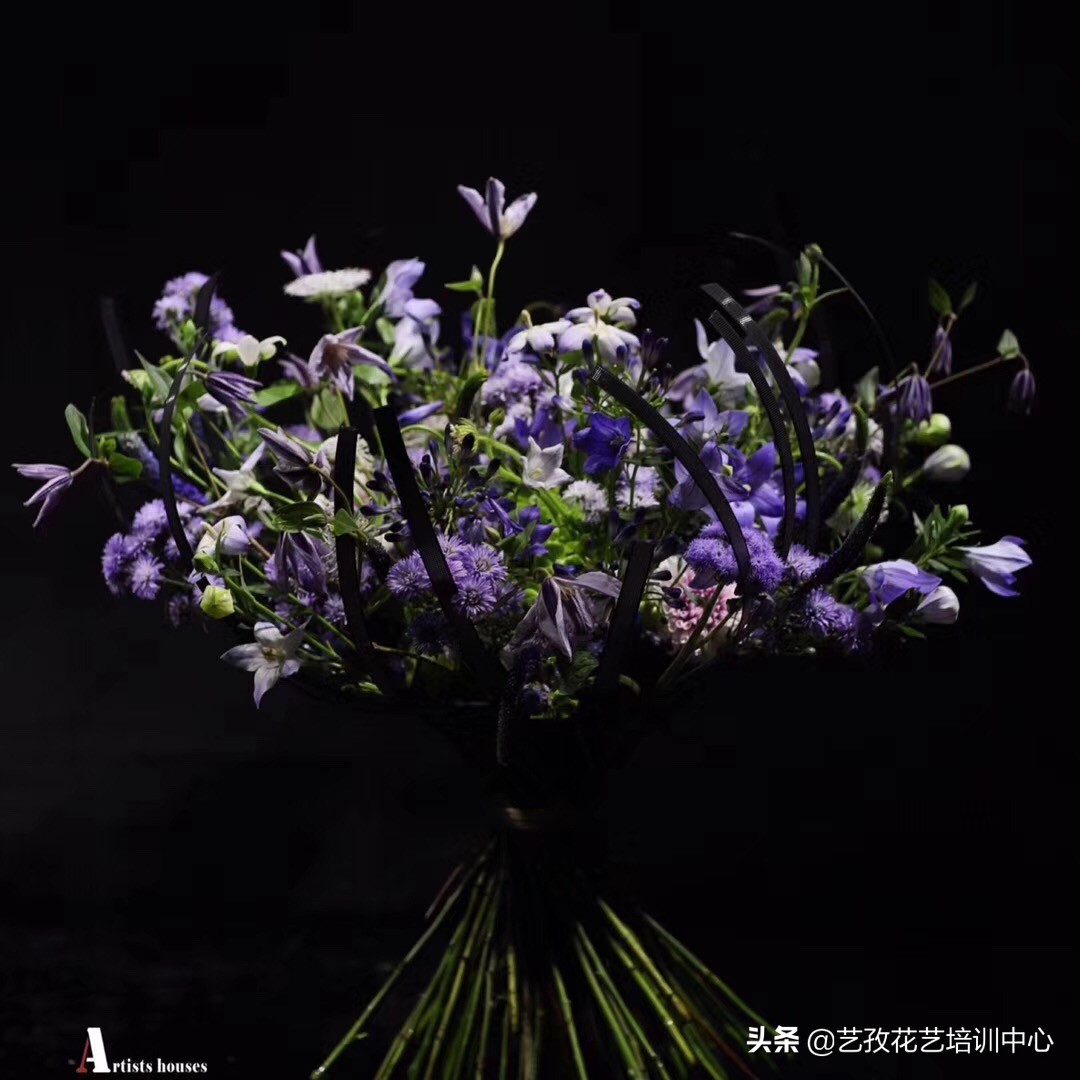 开一家花店怎么营销才能赚钱,花店做批发零售怎样进货