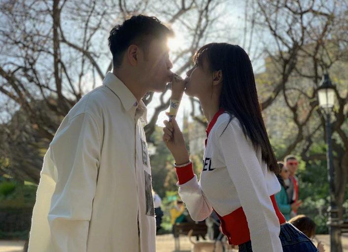 杜海涛和快乐家族现状,杜海涛公开恋情后快乐家族的反应