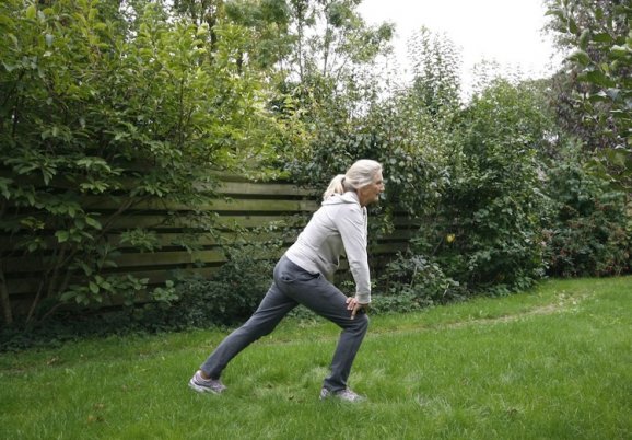 为何给老年人设计高腰深裆裤,老年人暖心裤