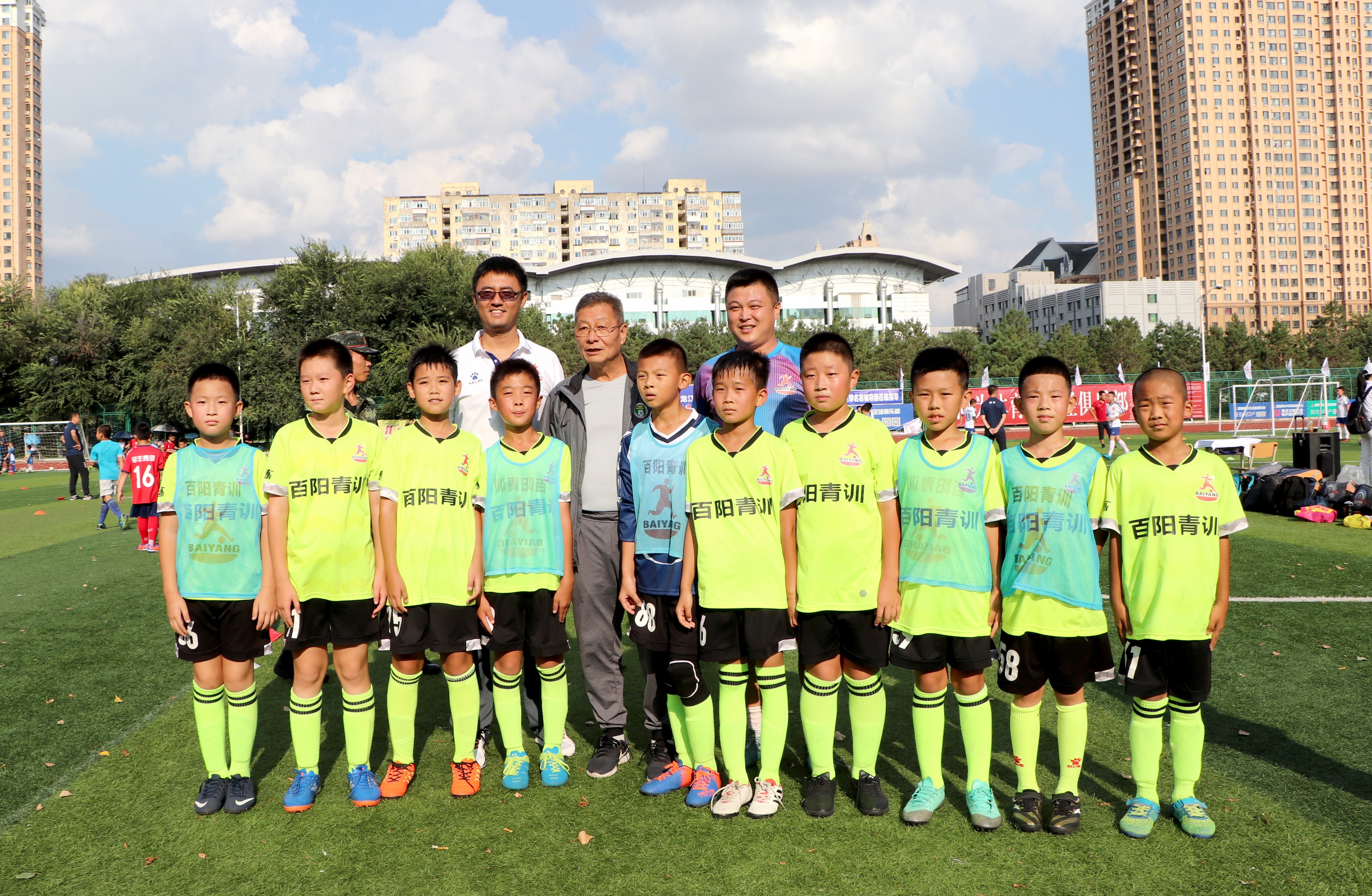 中国队名宿辅导团,中国足球小将培训课