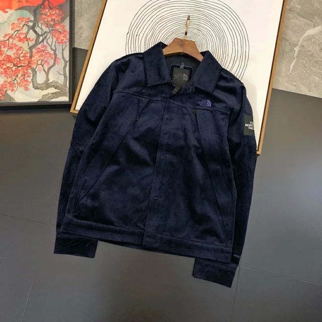 加拿大鹅羽绒服被谁收购,加拿大鹅被中国收购了吗