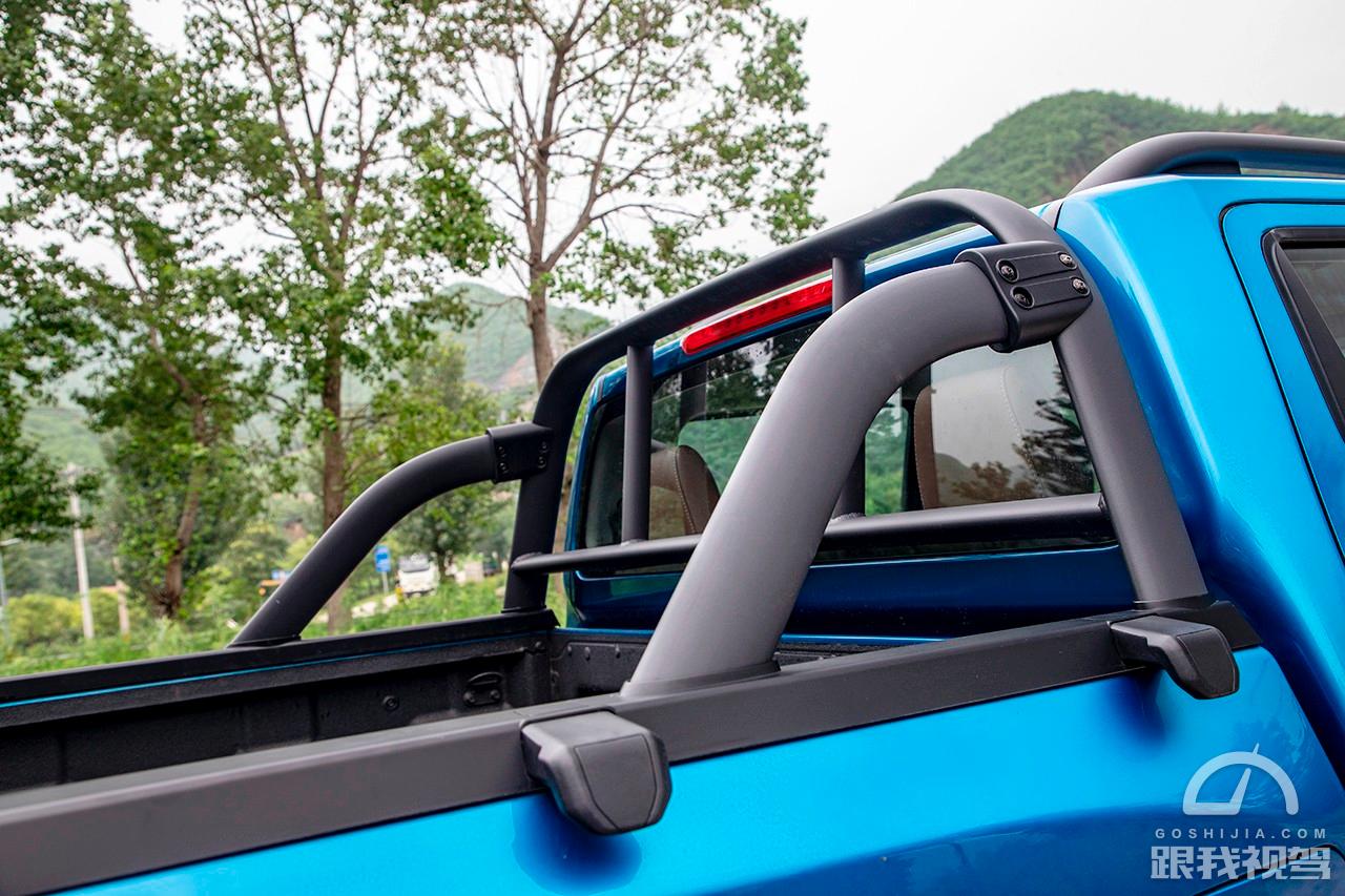 2021款锐骐6皮卡两驱白色价格,试驾郑州日产锐骐6