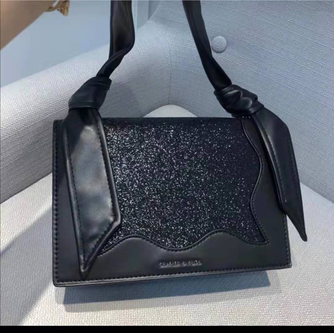 小ck显嫩的包包,小ck2020年最火包包报价