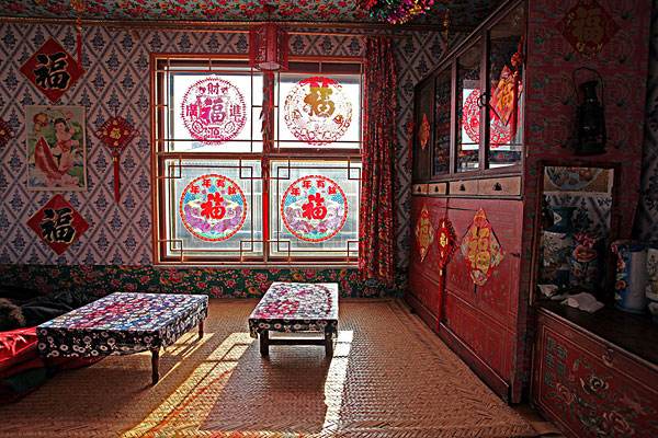 东北人为什么喜欢睡“火炕”，这种习俗源于何时？有何历史渊源？